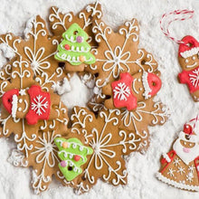 Load image into Gallery viewer, Snowflake Stainless Steel Cookie Cutters Set
