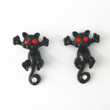 Load image into Gallery viewer, Trap Cat Stud Earrings
