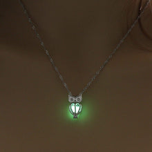 Load image into Gallery viewer, Elegant Owl Necklace
