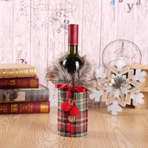 Cozy Christmas Wine Cover